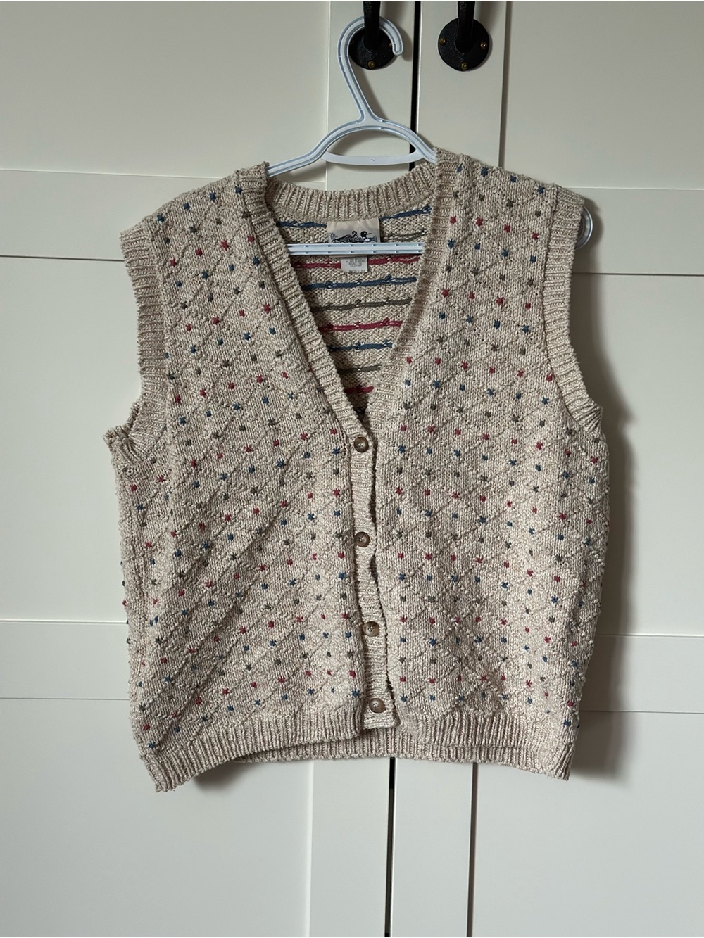 Northern Reflections Cream Speckled Button-Front Sweater Vest